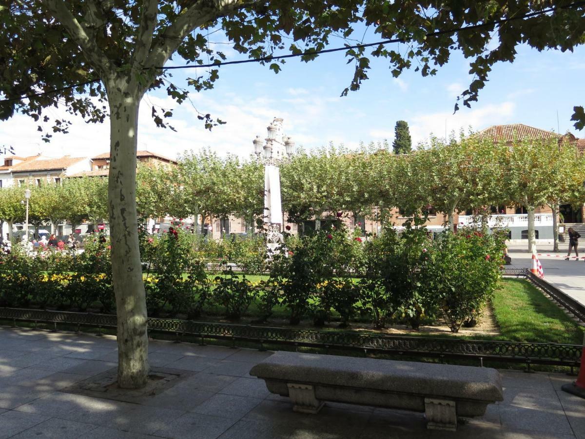 La Casa Tahona Plaza De Cervantes Alcalá de Henares Екстериор снимка